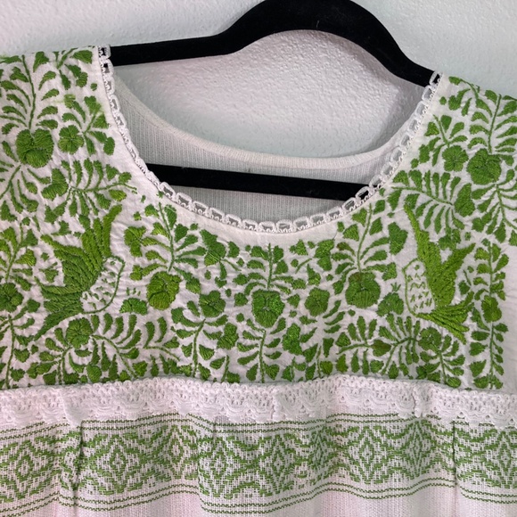 Mexican handmade floral embroidered waist tie dress - Picture 5 of 12